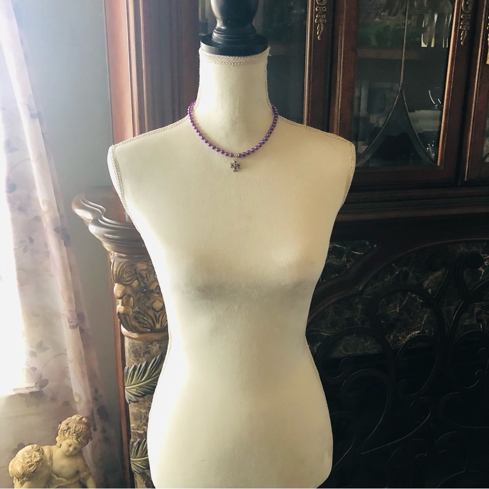 Handcrafted repurpose stone Maltese cross pendant Czech glass Pearl necklace - Picture 6 of 10